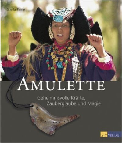 Spannendes Buch über Amulette von Sheila Paine