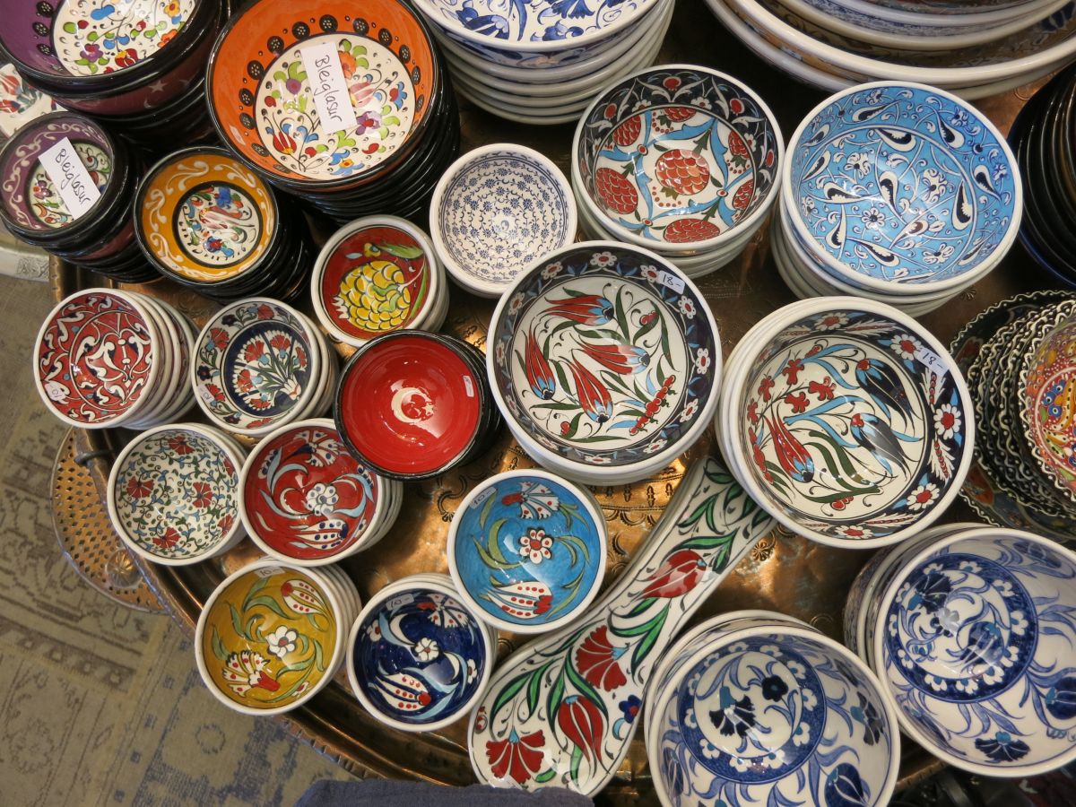 handbemalte Keramikschälchen